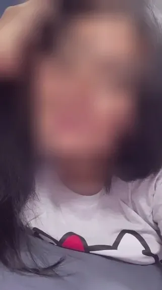 Aya, 25