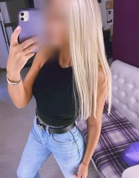 Bente, 33