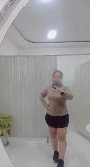 Charlotte, 40