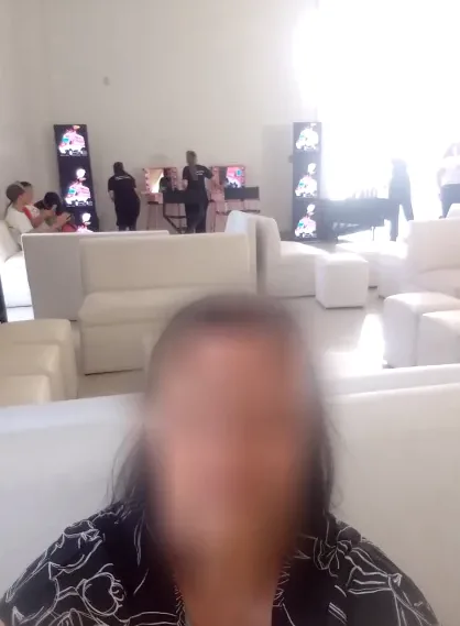 Ellen, 36