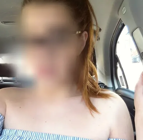 Josefine, 27