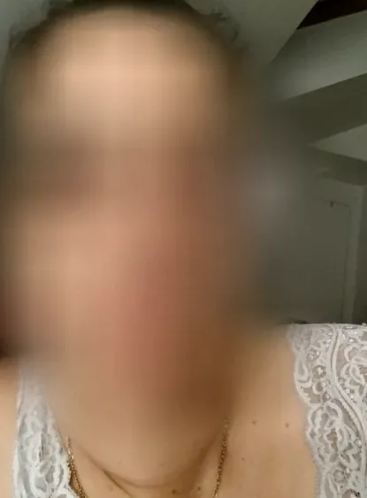 Laura, 35