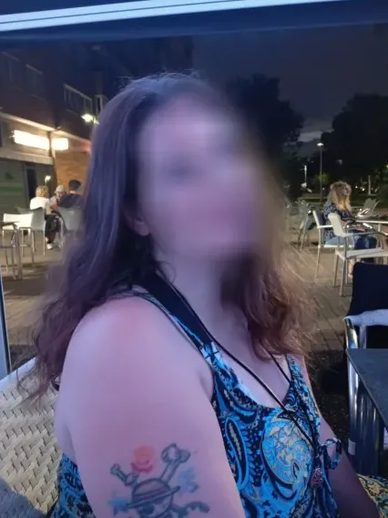 Luna, 34