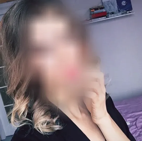 Mariam, 32
