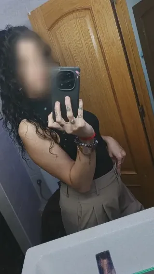 Mariam, 34