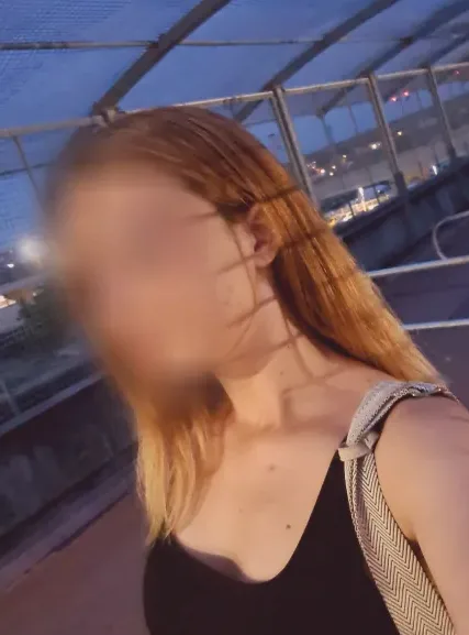 Marie, 23