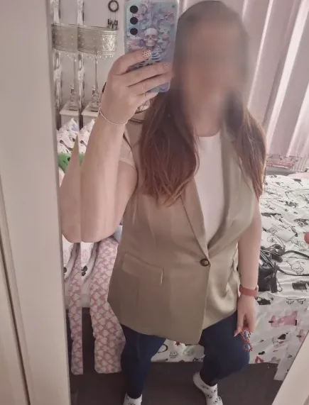 Nour, 38