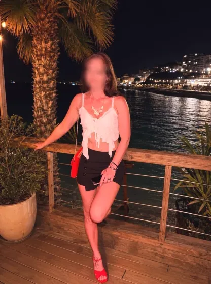 Olivia, 34