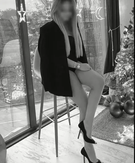 Signe, 36