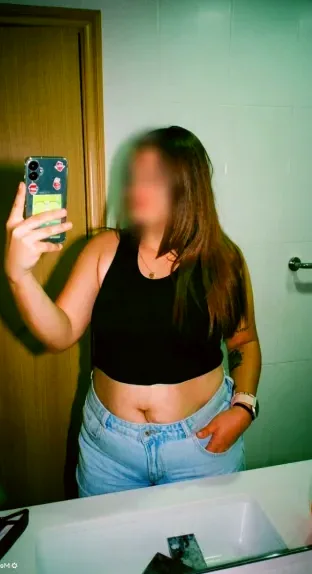 Sofia, 28