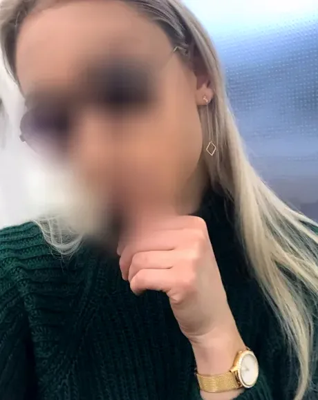 Thea, 24
